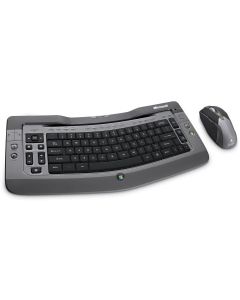 Microsoft Wireless Entertainment Desktop 7000 (Silver)